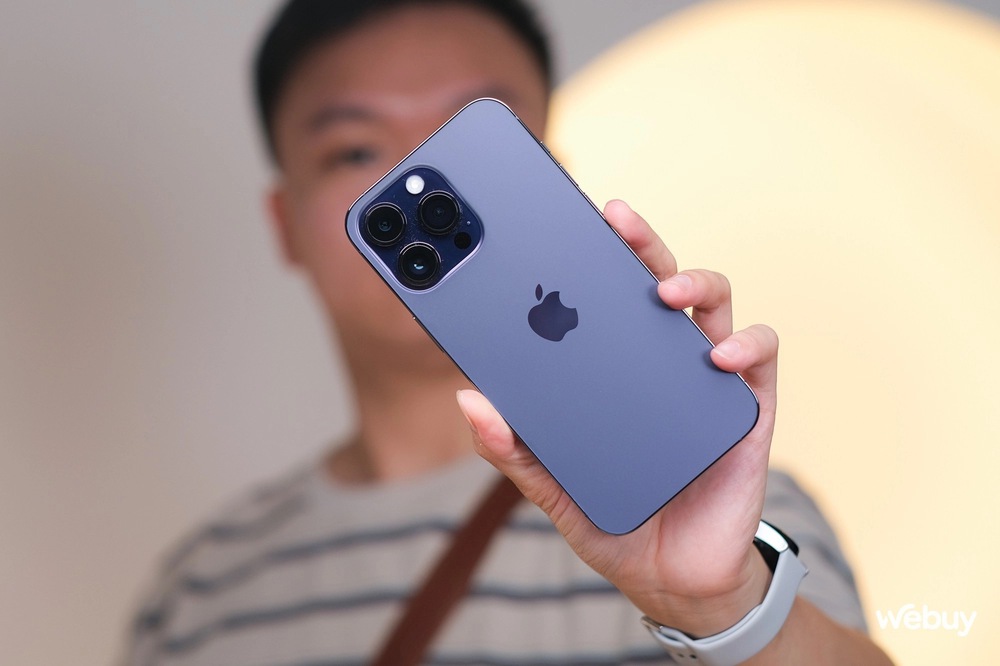 Hối hận vì mua iPhone 14 Pro Max màu tím - Ảnh 2.