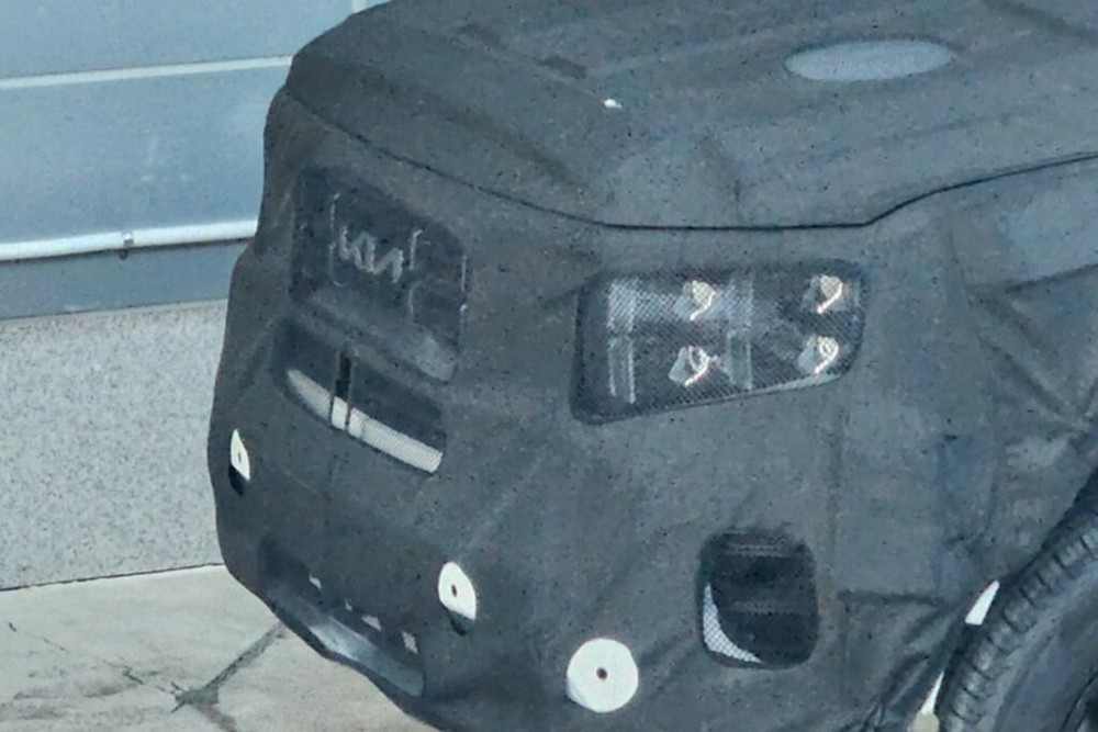 Bán tải mới của Kia lộ diện: Đầu xe long lanh như SUV, cạnh tranh Ford Ranger - Ảnh 2.