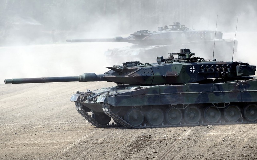 Hàng nghìn xe tăng NATO có thể vô tình vượt biên giới Ba Lan - Ukraine - Ảnh 1.
