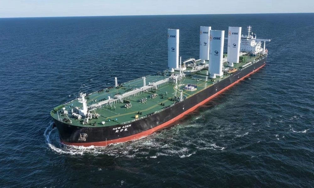Nhờ hạm đội siêu tàu của quốc gia thân thiện đến từ châu Á, Nga vẫn bán được hàng triệu thùng dầu, chẳng lo thiếu người vận chuyển - Ảnh 2.