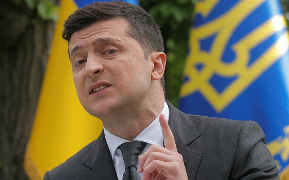 Ukraine sa thải hàng loạt quan chức quân sự sau các cáo buộc tham nhũng - Ảnh 1.
