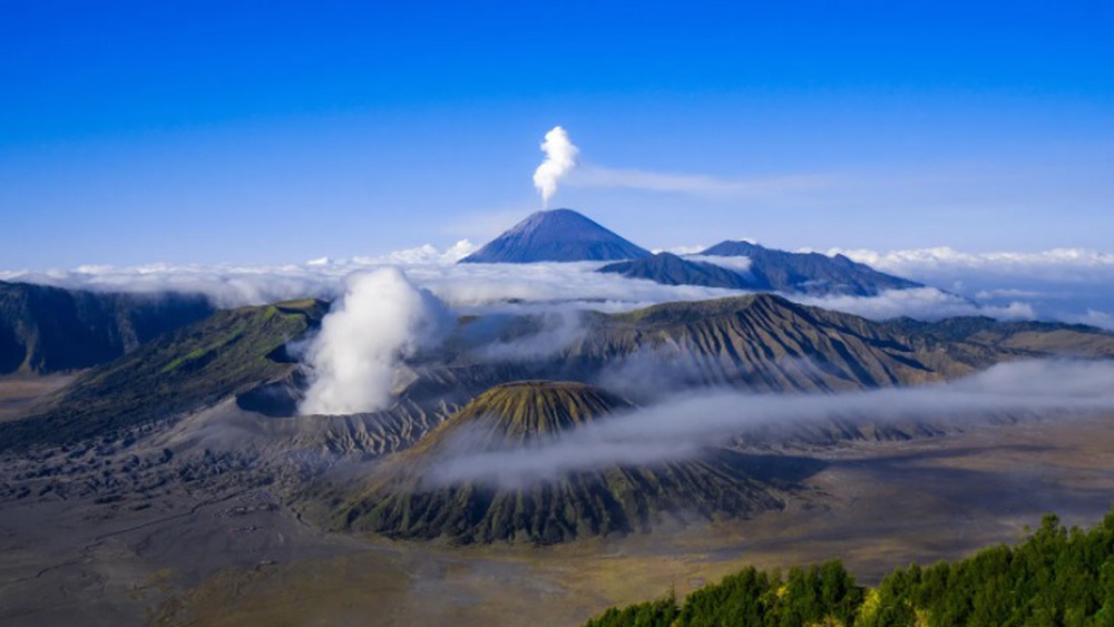 Ngọn núi lửa có nguy cơ gây hỗn loạn toàn cầu - Ảnh 1.