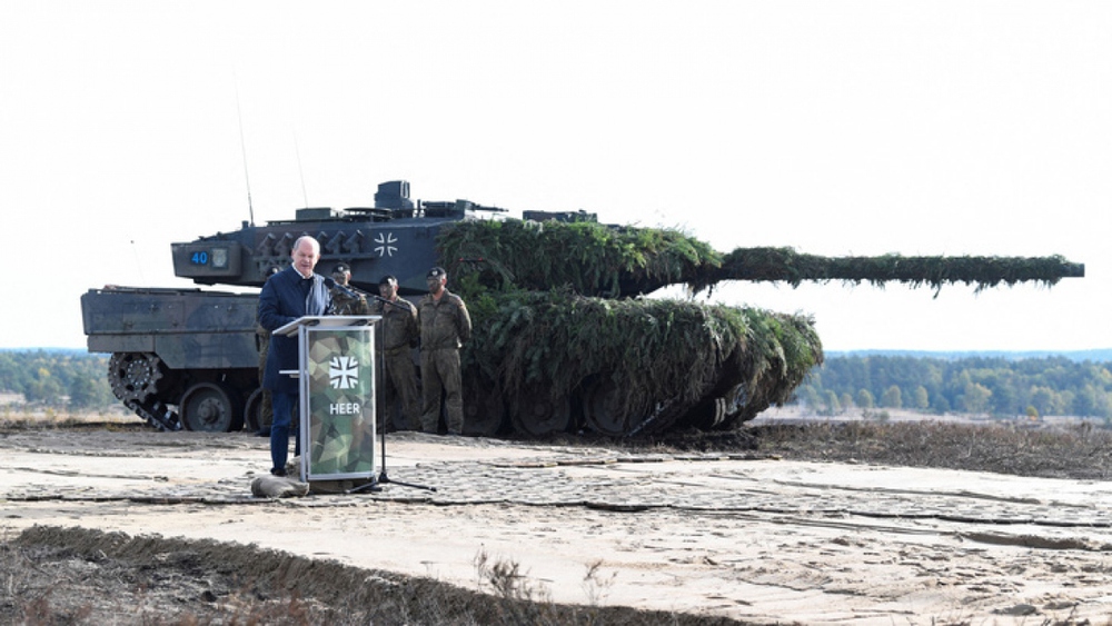 Điều gì khiến Đức vượt lằn ranh đỏ, quyết định giao xe tăng Leopard 2 cho Ukraine? - Ảnh 1.