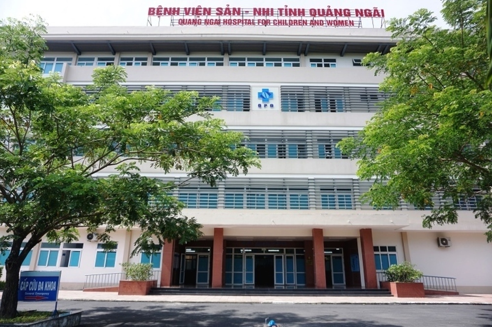 Bị tố tắc trách khiến bé 3 tuổi tử vong, Bệnh viện Sản-Nhi Quảng Ngãi báo cáo - Ảnh 1.