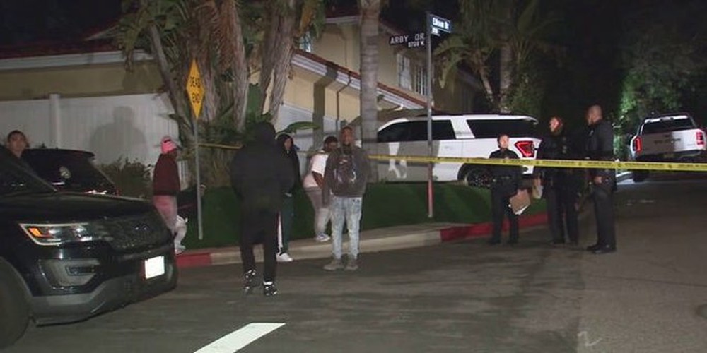 Mỹ: Xả súng liên tiếp ở California, vụ mới nhất ở khu nhà giàu - Ảnh 1.