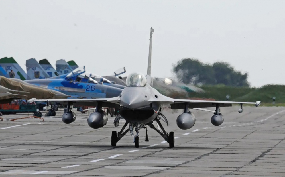 Không có AWACS, tiêm kích F-16 sẽ trở thành “bia tập bắn” cho Nga?
