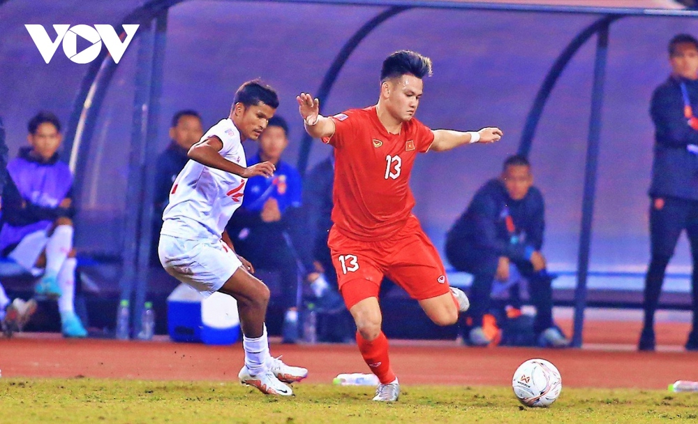  Trực tiếp ĐT Việt Nam 2-0 ĐT Myanmar: Tiếc cho Quang Hải - Ảnh 1.