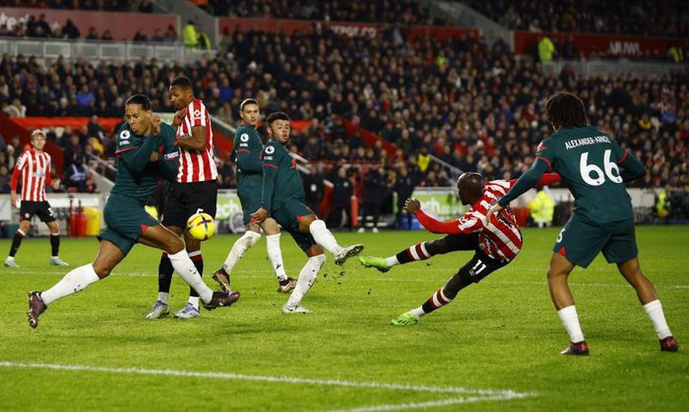 Nunez vô duyên, Liverpool thua đau Brentford - Ảnh 4.