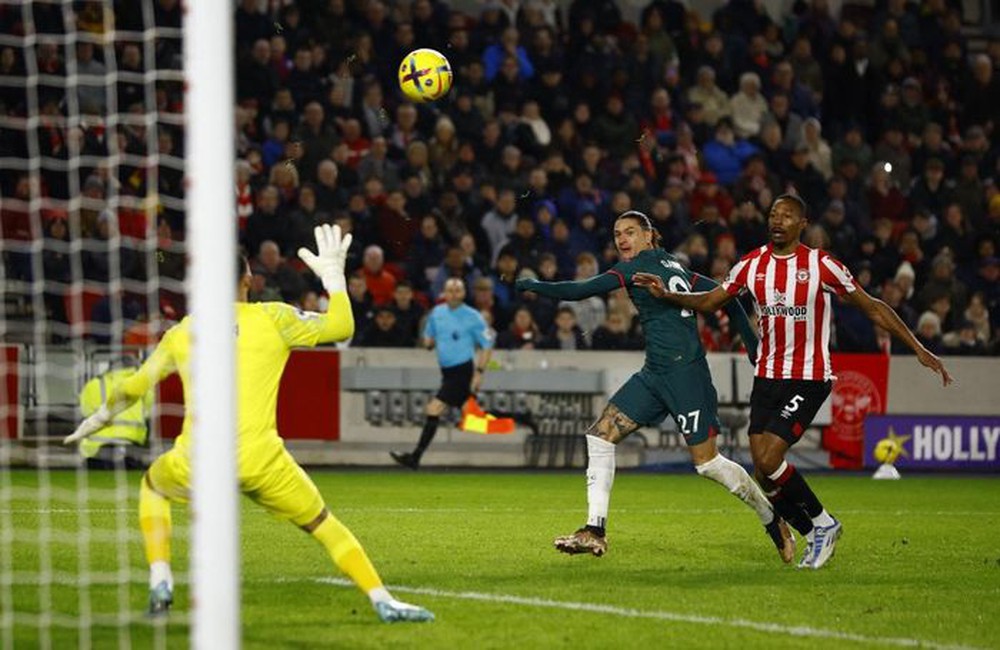 Nunez vô duyên, Liverpool thua đau Brentford - Ảnh 8.