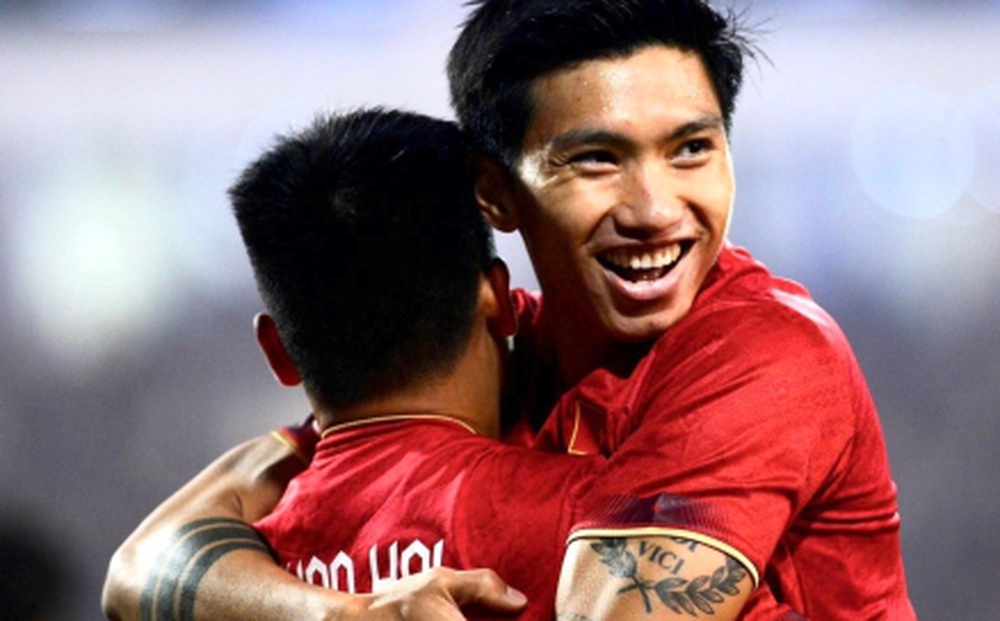 Thắng đậm Myanmar, đội tuyển Việt Nam vào bán kết AFF Cup 2022 với ngôi đầu bảng