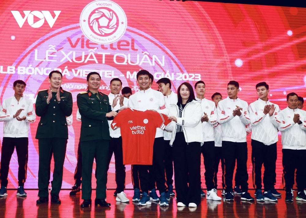 Viettel FC ra mắt tân binh khủng, quyết tranh ngôi vô địch V-League 2023 - Ảnh 4.