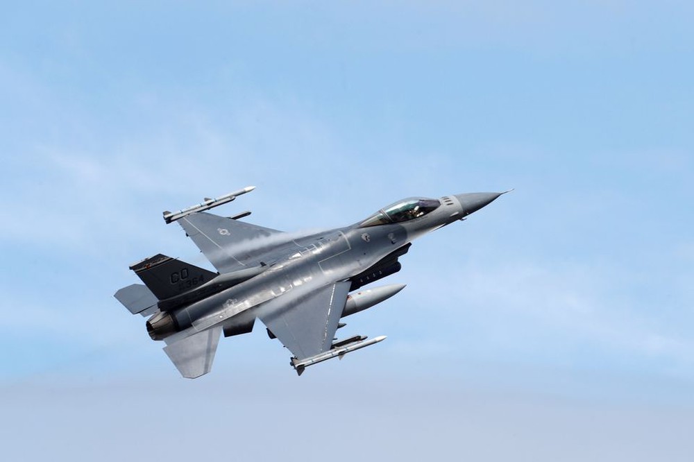 Cung cấp chiến đấu cơ F-16 cho Ukraine: Tổng thống Mỹ nói không và nhận định của chuyên gia - Ảnh 1.