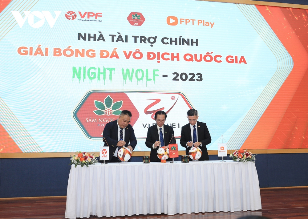 Nhà tài trợ V-League 2023 mở đường máu để HAGL không bỏ giải - Ảnh 1.