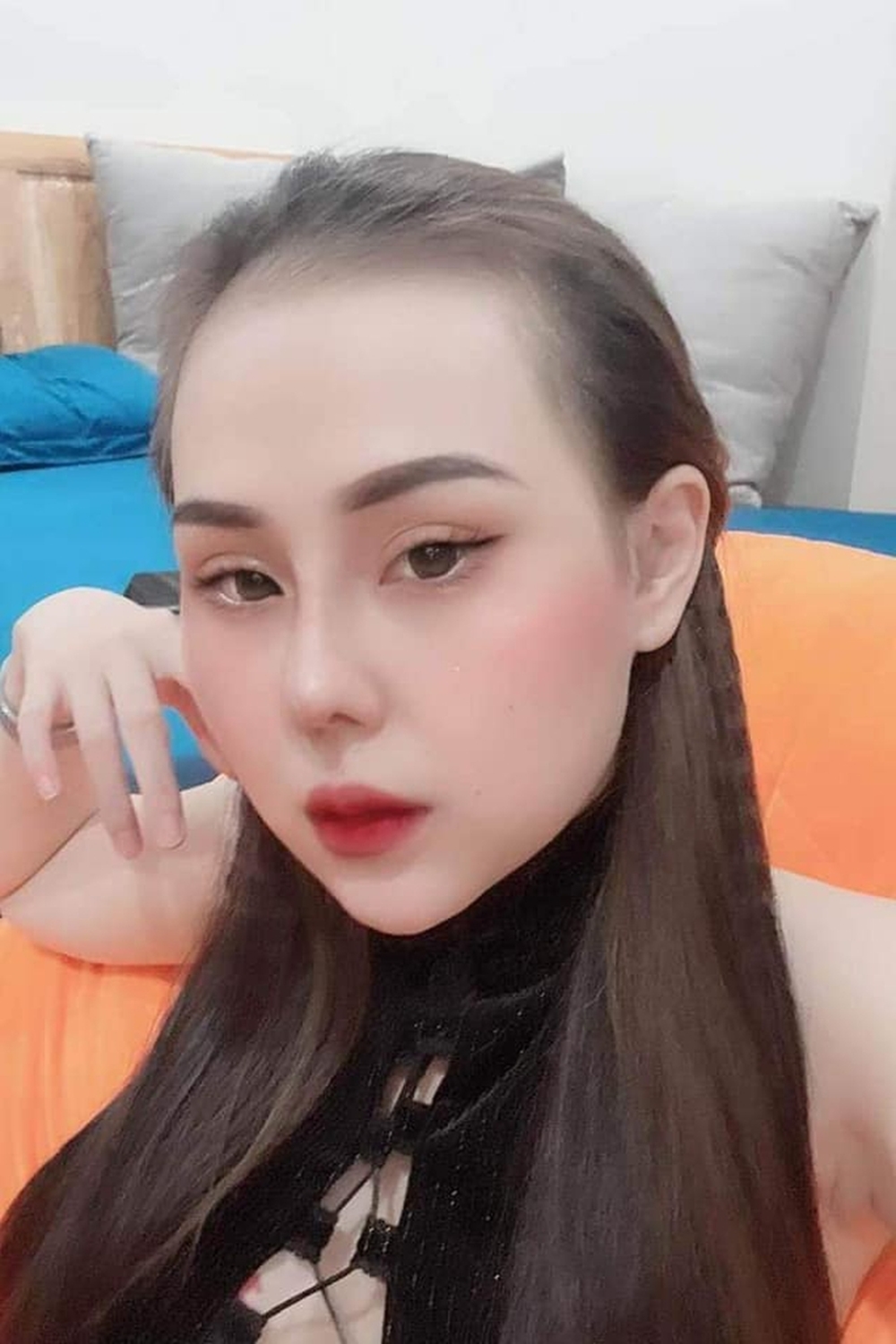 Một “hot girl” mua bán ma túy đang bị Công an Đà Nẵng truy nã - Ảnh 1.