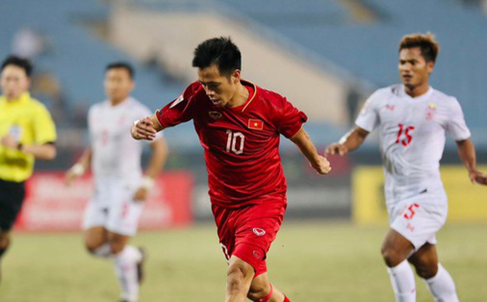 Đừng đòi đẳng cấp World Cup khi còn ‘sân ruộng’ Mỹ Đình