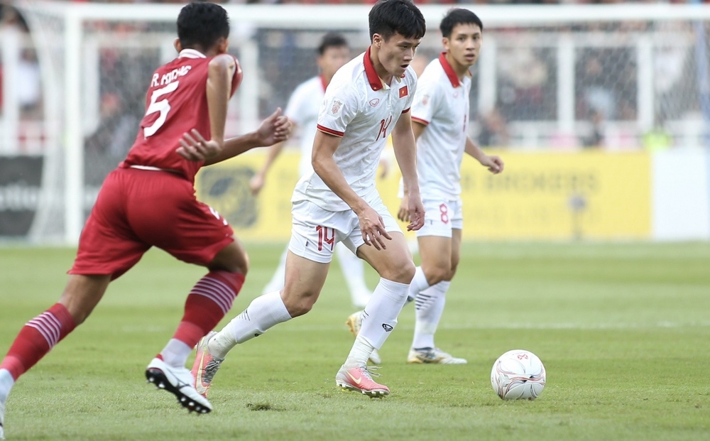 ĐT Việt Nam hoà 0-0 với Indonesia ở "chảo lửa" Bung Karno