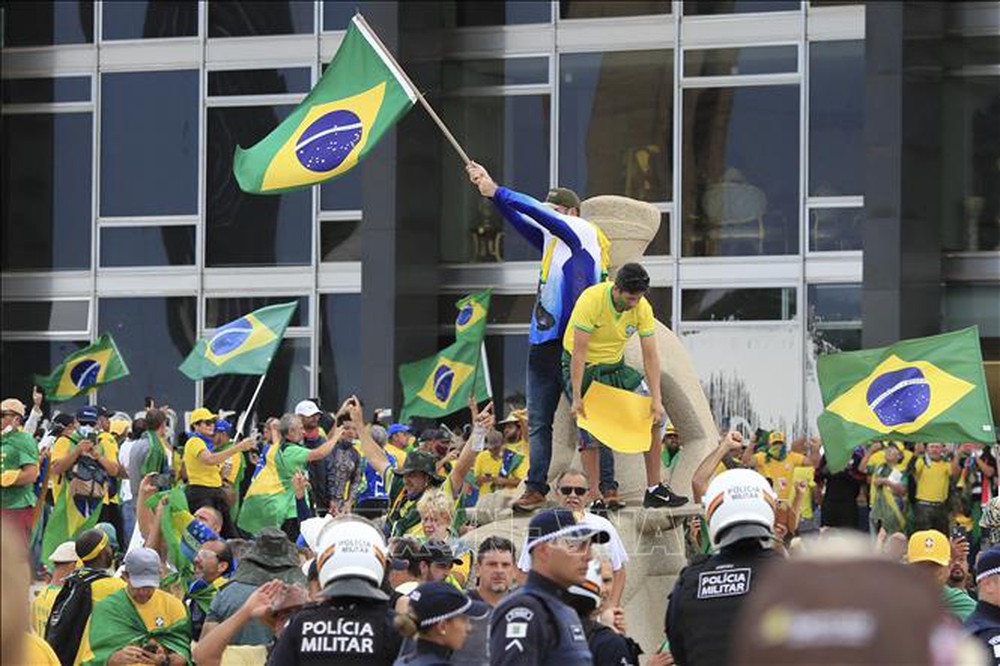 Nhiều nước phản đối âm mưu tấn công các thể chế dân chủ tại Brazil - Ảnh 1.