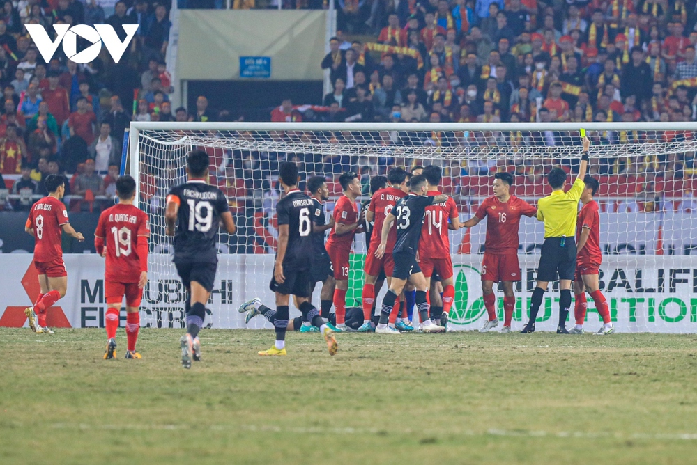  TRỰC TIẾP ĐT Việt Nam 1-0 ĐT Indonesia: Tiến Linh tỏa sáng - Ảnh 1.