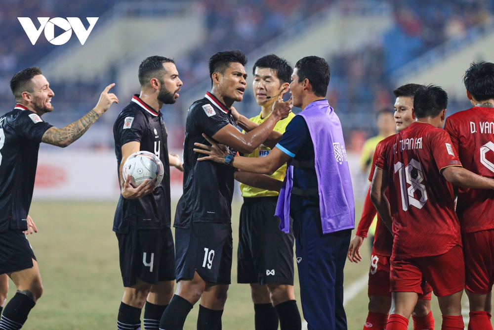  TRỰC TIẾP ĐT Việt Nam 1-0 ĐT Indonesia: Căng thẳng và quyết liệt - Ảnh 3.