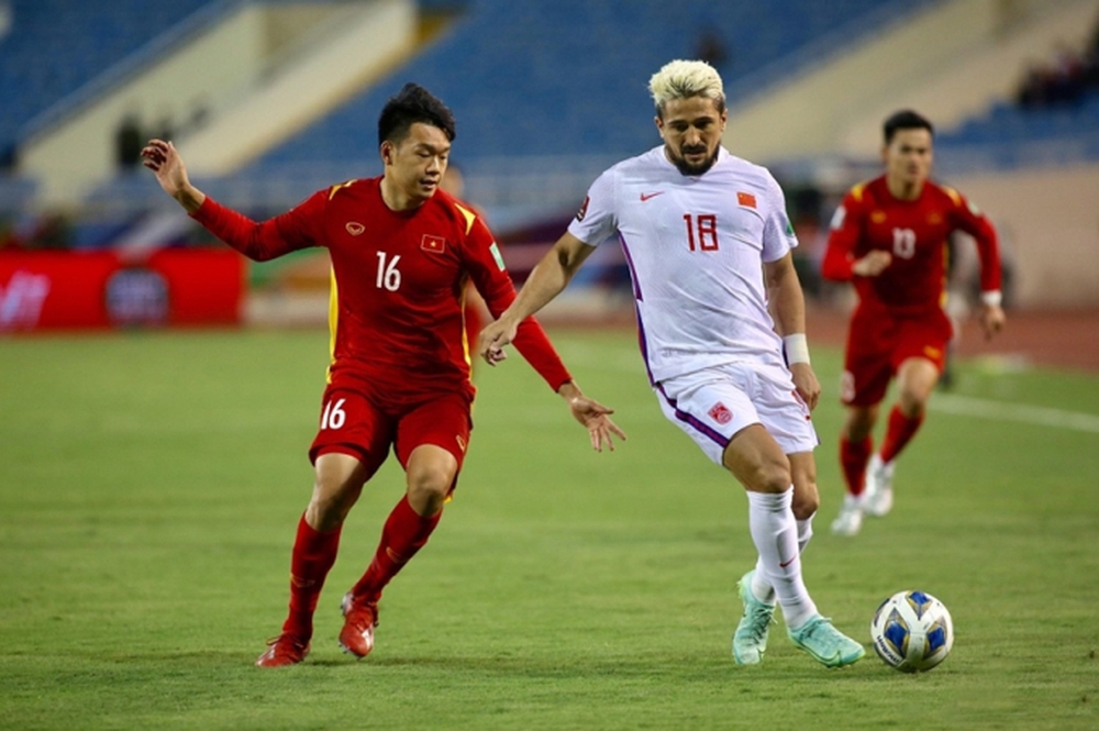 Báo Anh dự đoán bất ngờ về kết quả của tuyển Việt Nam khi chạm trán tuyển Trung Quốc - Ảnh 1.
