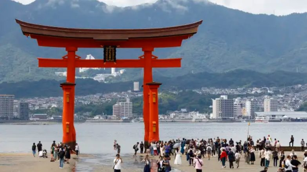 Cơn đau đầu kỳ lạ của các thiên đường du lịch: Ngán ngẩm khi chật kín những du khách chỉ đến chụp ảnh đăng mạng xã hội rồi đi” - Ảnh 3.