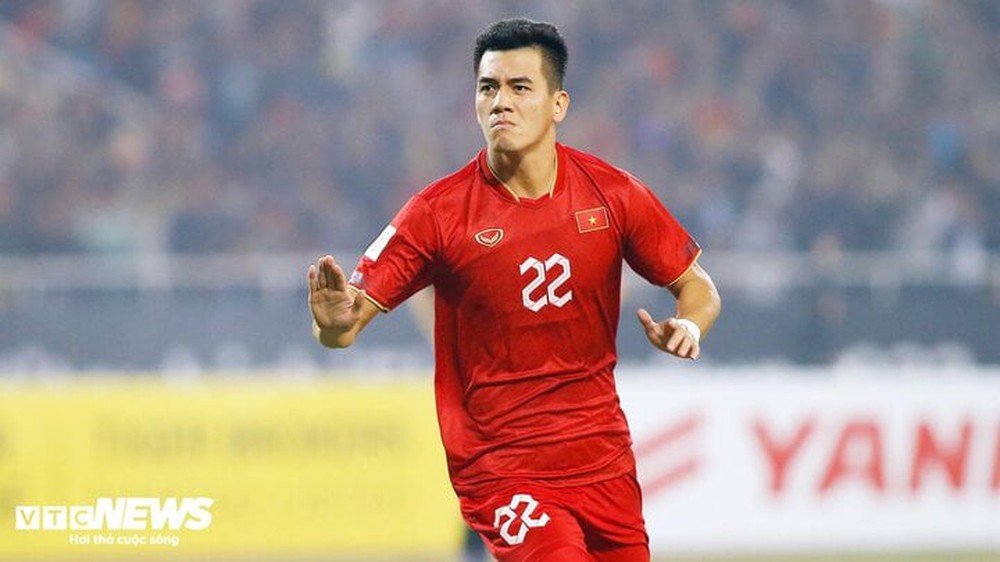 Chơi xấu nhận thẻ đỏ, Tiến Linh bị cấm thi đấu trận tuyển Việt Nam gặp Hàn Quốc - Ảnh 1.