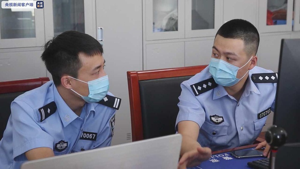 Mặc cảnh sát can ngăn 12 lần, nữ giáo viên 38 tuổi vẫn 'đầu tư' 13 tỷ đồng rồi phát hiện bị lừa: Danh tính kẻ xấu gây ngỡ ngàng