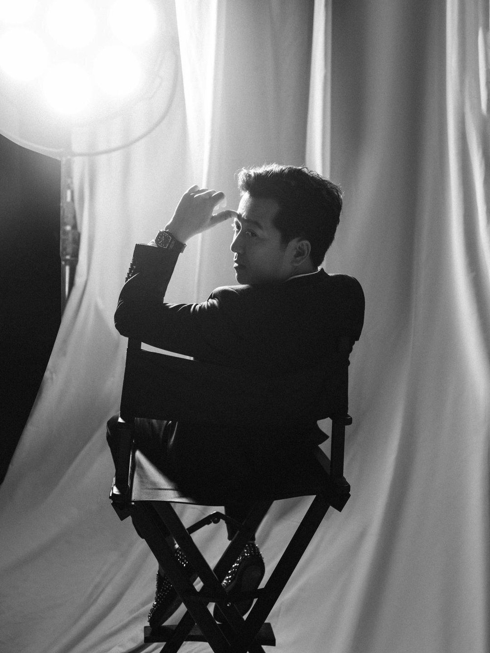 Sao Việt 11/10: Hương Tràm đẹp dịu dàng, Việt Hương bị chồng nói xấu - Ảnh 13.