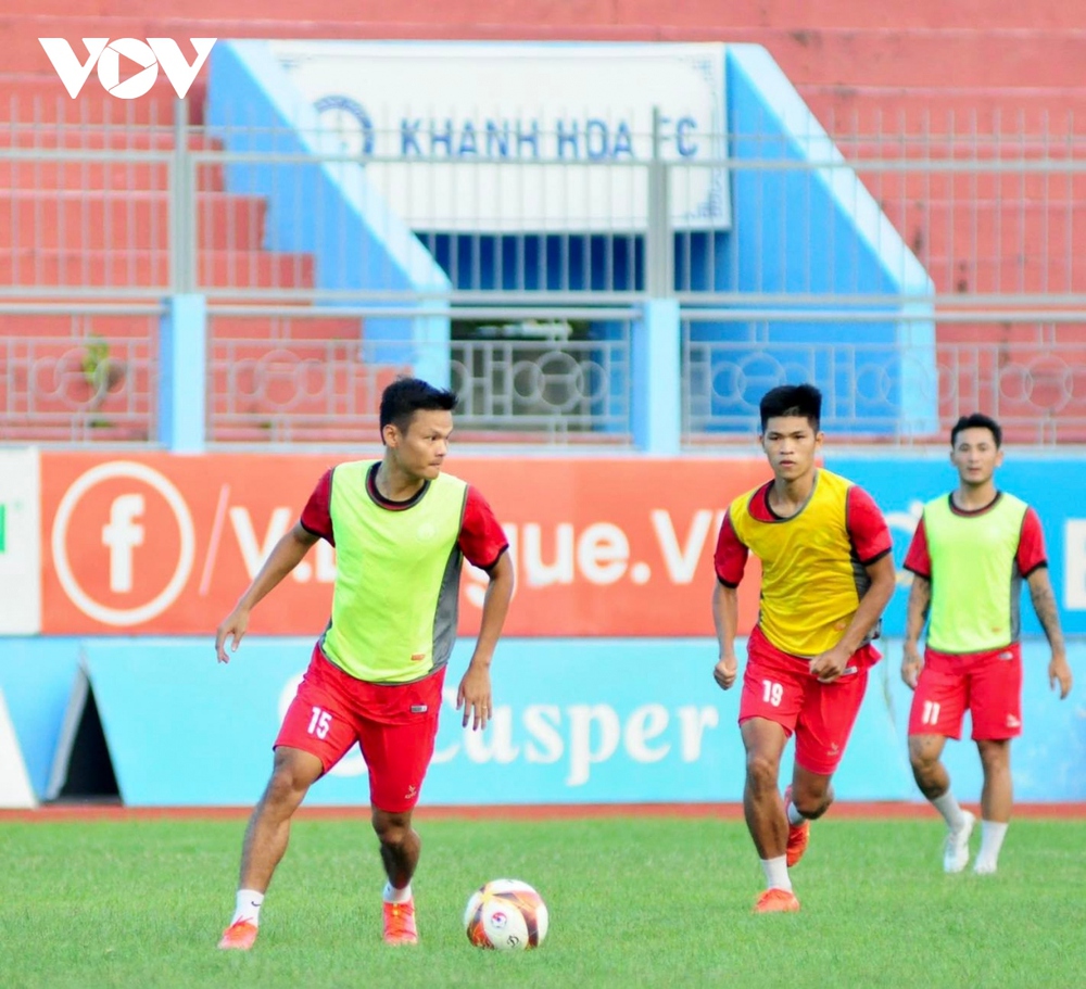 Chủ tịch UBND tỉnh Khánh Hòa kêu gọi ủng hộ Câu lạc bộ bóng đá - Ảnh 2.