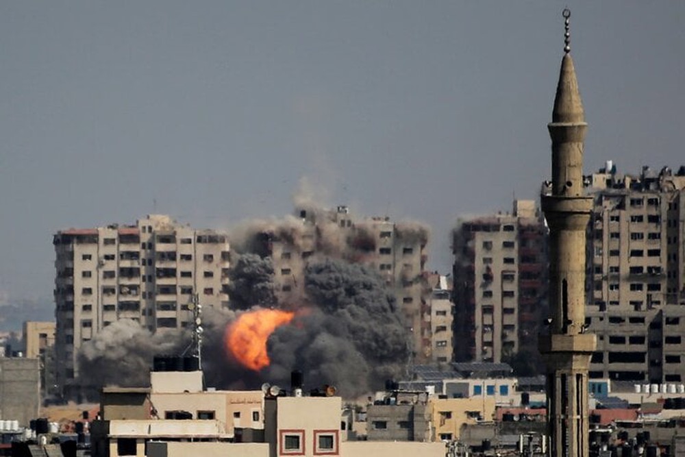 Bom Israel thả xuống Gaza trong 6 ngày bằng bom Mỹ dùng ở Afghanistan một năm - Ảnh 1.