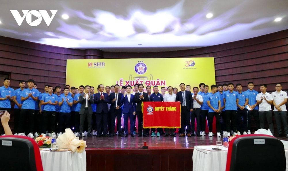 CLB Đà Nẵng xuất quân mùa giải 2023/2024: Hướng tới mục tiêu trở lại V-League - Ảnh 4.