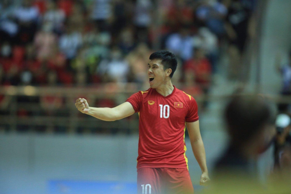 Tuyển Việt Nam tăng bậc trên BXH thế giới, cửa giành vé dự World Cup rộng mở - Ảnh 2.