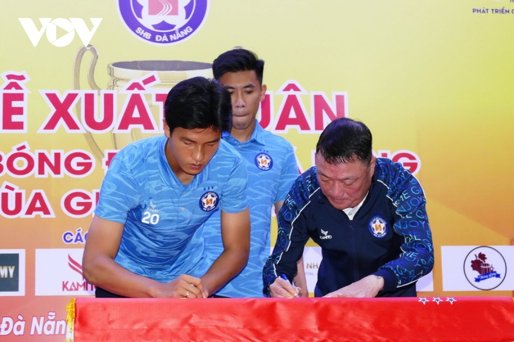 CLB Đà Nẵng xuất quân mùa giải 2023/2024: Hướng tới mục tiêu trở lại V-League - Ảnh 3.