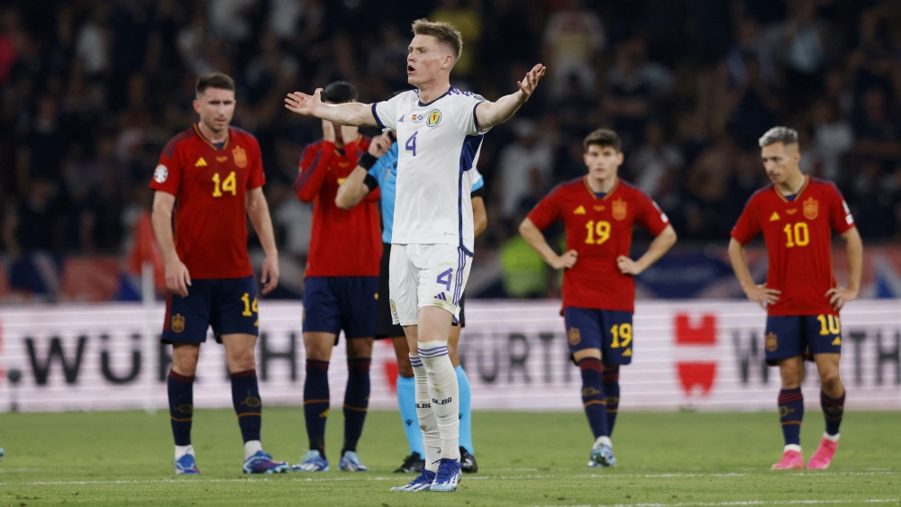 Kết quả vòng loại EURO 2024 ngày 13/10: Tây Ban Nha ngăn Scotland giành vé sớm - Ảnh 2.