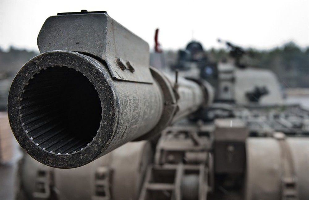 Xe tăng M-55S sẽ bắn loại đạn đặc biệt nguy hiểm do Mỹ cung cấp? - Ảnh 4.