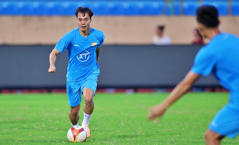 CLB Nam Định hưởng lợi ở V-League 2023/2024 - Ảnh 1.