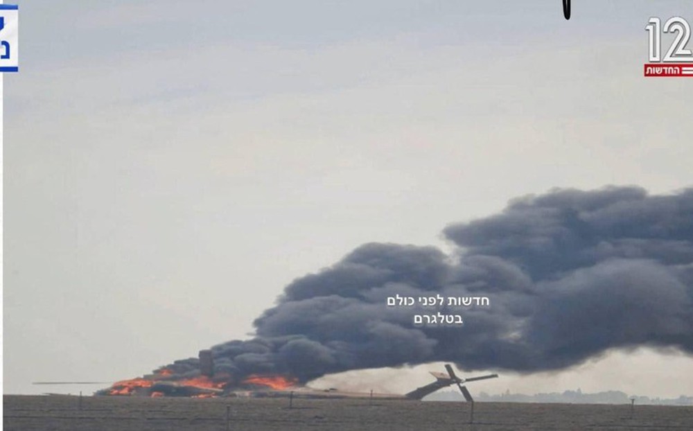 Israel thiệt hại nặng khi trực thăng khổng lồ CH-53 bị Hamas bắn hạ - Ảnh 1.