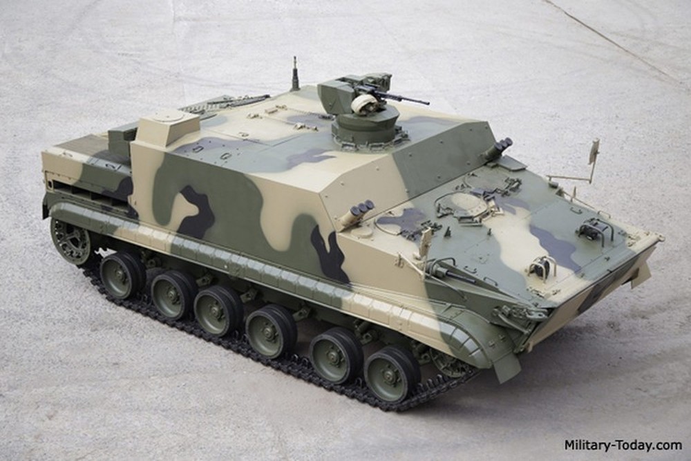 Quân đội Nga mất thiết giáp chở quân BTR-50 hàng hiếm - Ảnh 8.