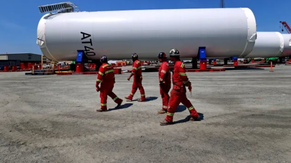 Công nghệ Trung Quốc trở thành chìa khóa để xây trạng trại gió lớn nhất thế giới ngoài khơi nước Anh: Tự nâng cả cấu trúc khổng lồ lên cao hàng chục mét giữa biển - Ảnh 3.
