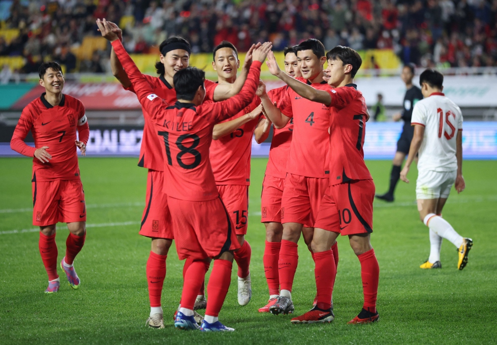 Trực tiếp ĐT Hàn Quốc 1-0 ĐT Việt Nam: Kim Min-Jae lập công - Ảnh 1.