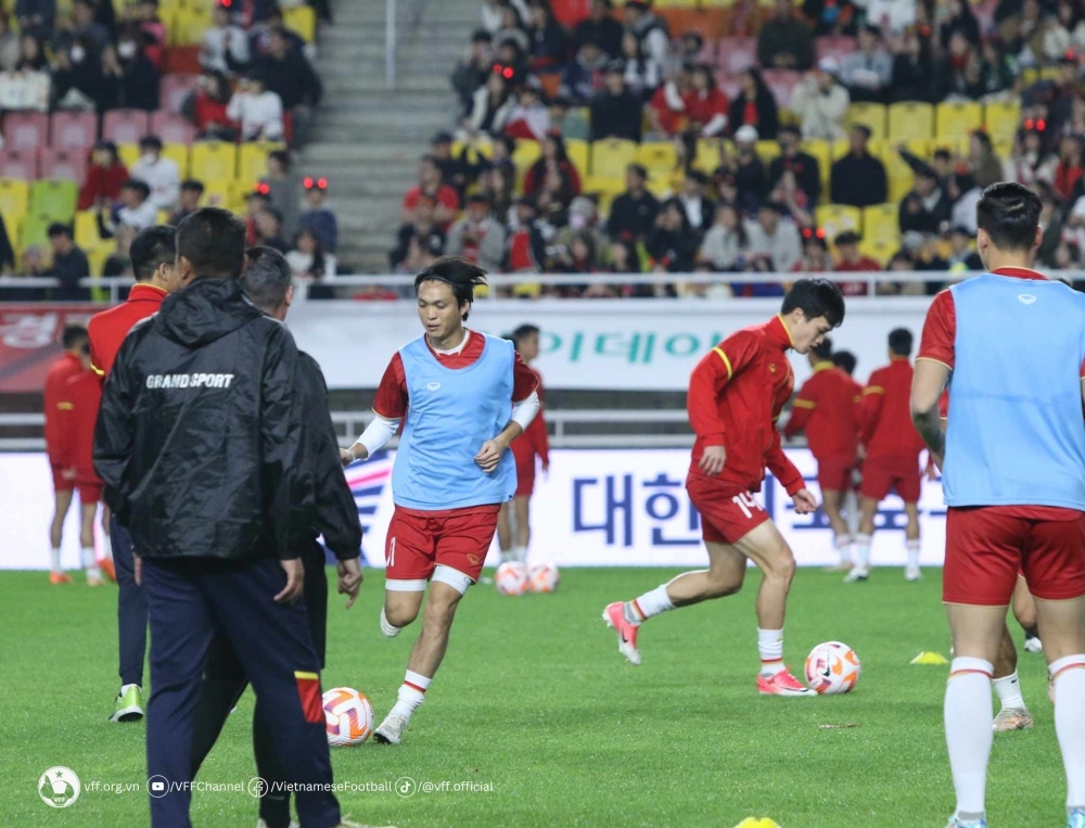 Trực tiếp ĐT Hàn Quốc 0-0 ĐT Việt Nam: Son Heung-min đá chính - Ảnh 2.