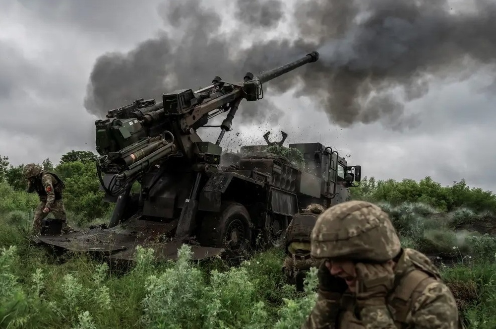 Nga phát động cuộc tấn công dữ dội nhất vào thành trì của Ukraine ở phía Đông - Ảnh 1.
