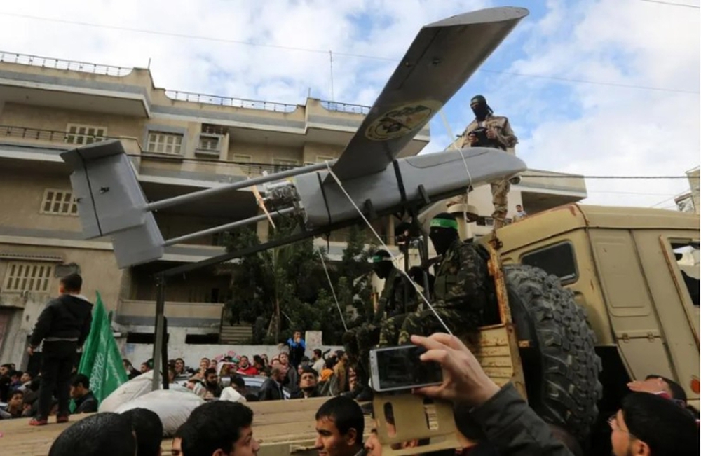 Vòm Sắt bị chọc thủng, camera hóa mù: Đồ giá rẻ của Hamas khiến Israel ngỡ ngàng thế nào? - Ảnh 1.