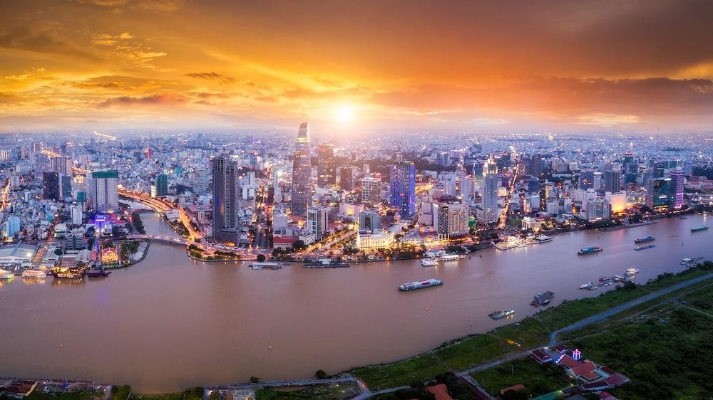 Tăng trưởng GDP 2023 được dự báo dẫn đầu Đông Nam Á, quy mô GDP Việt Nam được đánh giá ra sao so với Thái Lan, Philippines? - Ảnh 1.