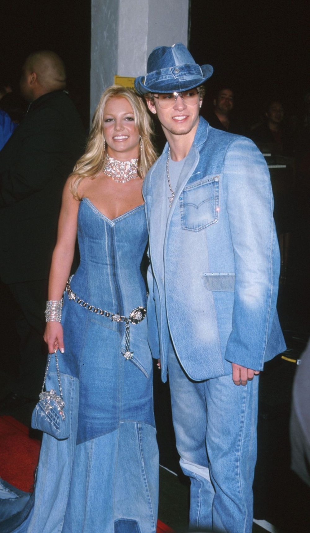 Bad boy Justin Timberlake makes Britney Spears' life miserable: Implying that the Pop princess is having an affair, gossiping about her sex and forcing Britney to have an abortion - Photo 5.