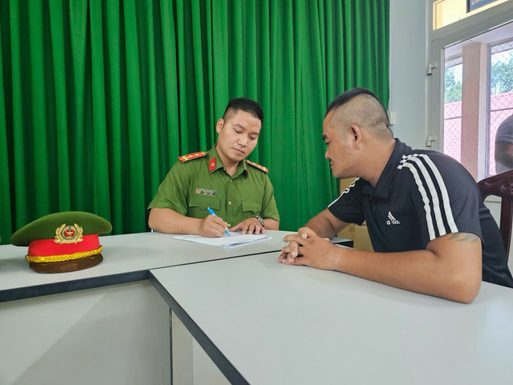 Công an TP HCM bắt khẩn cấp Minh đen - Ảnh 2.