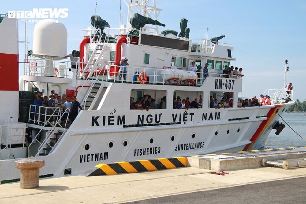 Chìm tàu, 13 ngư dân mất tích: BĐBP Quảng Nam đề nghị tìm kiếm đến hết ngày mai - Ảnh 3.