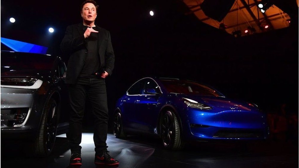 Elon Musk mất 24 tỷ USD trong 1 ngày: Khi Tesla từ ‘hãng công nghệ’ hiện nguyên hình thành công ty ô tô đang gặp khó khăn - Ảnh 6.