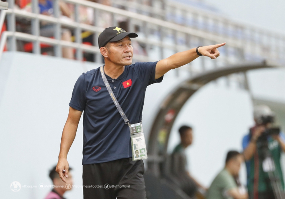Ứng viên kế nhiệm HLV Mai Đức Chung: 5 năm lăn lộn với bóng đá Việt Nam, cặm cụi cùng VFF lo giấc mơ World Cup - Ảnh 1.