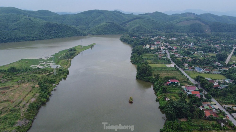 Cận cảnh công trình thủy lợi có đập đất cao nhất Việt Nam - Ảnh 6.